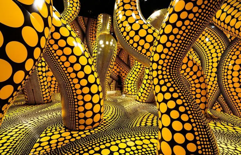 Japanese Artist Yayoi Kusama The Tiles Of India 3525